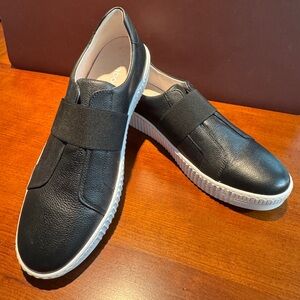 Gabor Women’s Black Leather Slip-On with Strap NWOBox size 9.5 style 33 336